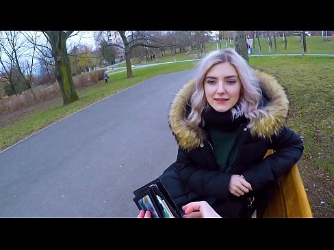 ❤️ Акча үчүн чоочун адамдын ысык спермасын жутат - минет паркта Эва Элфи ❤️❌ Секс видео боюнча бизде ️❤